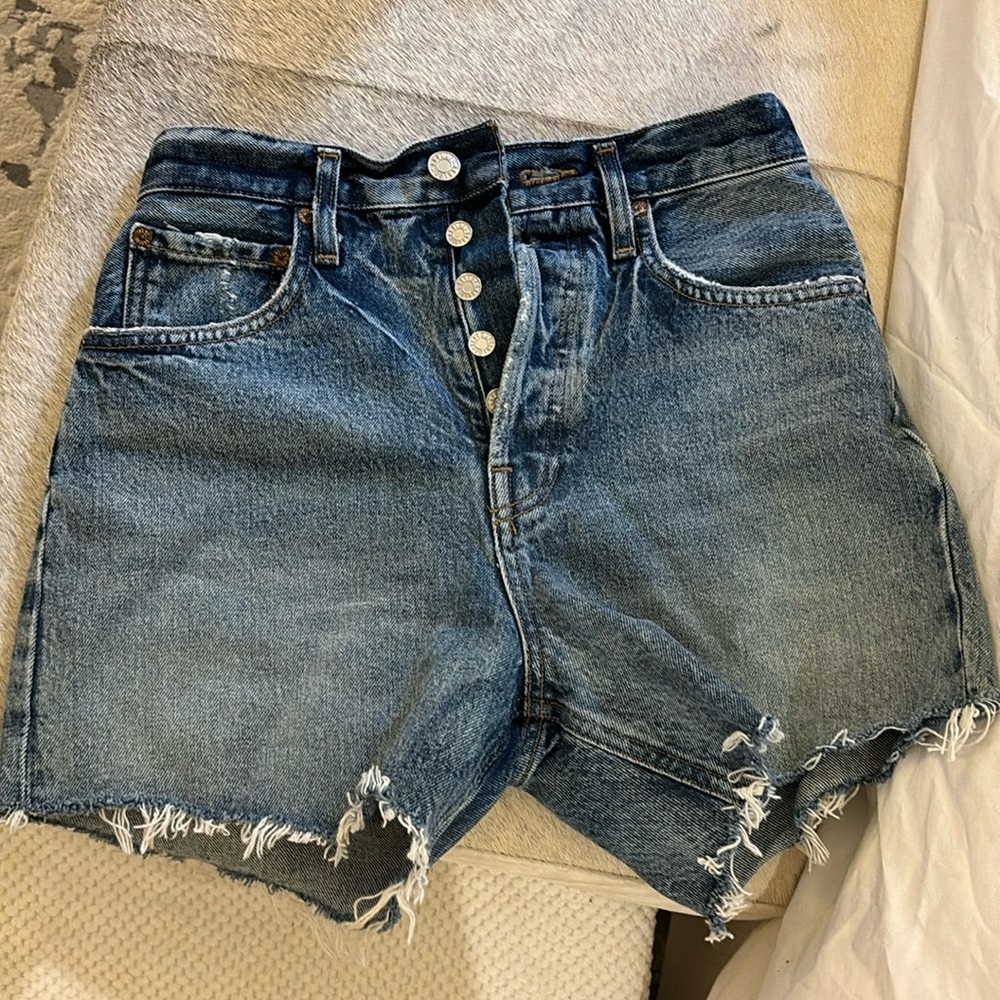 NWT agolde riley short